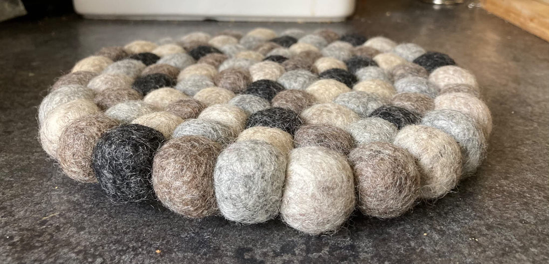 How Placemats Can Save Your Wooden Table: A Practical Solution from Worldwide Menus